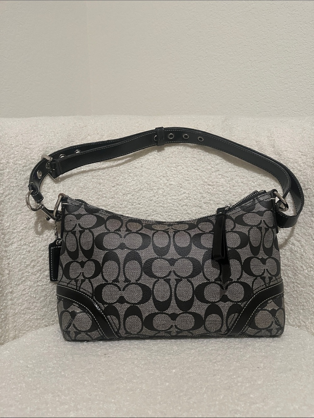 Coach Black and Gray Signature Shoulder Bag - Picture 3 of 10